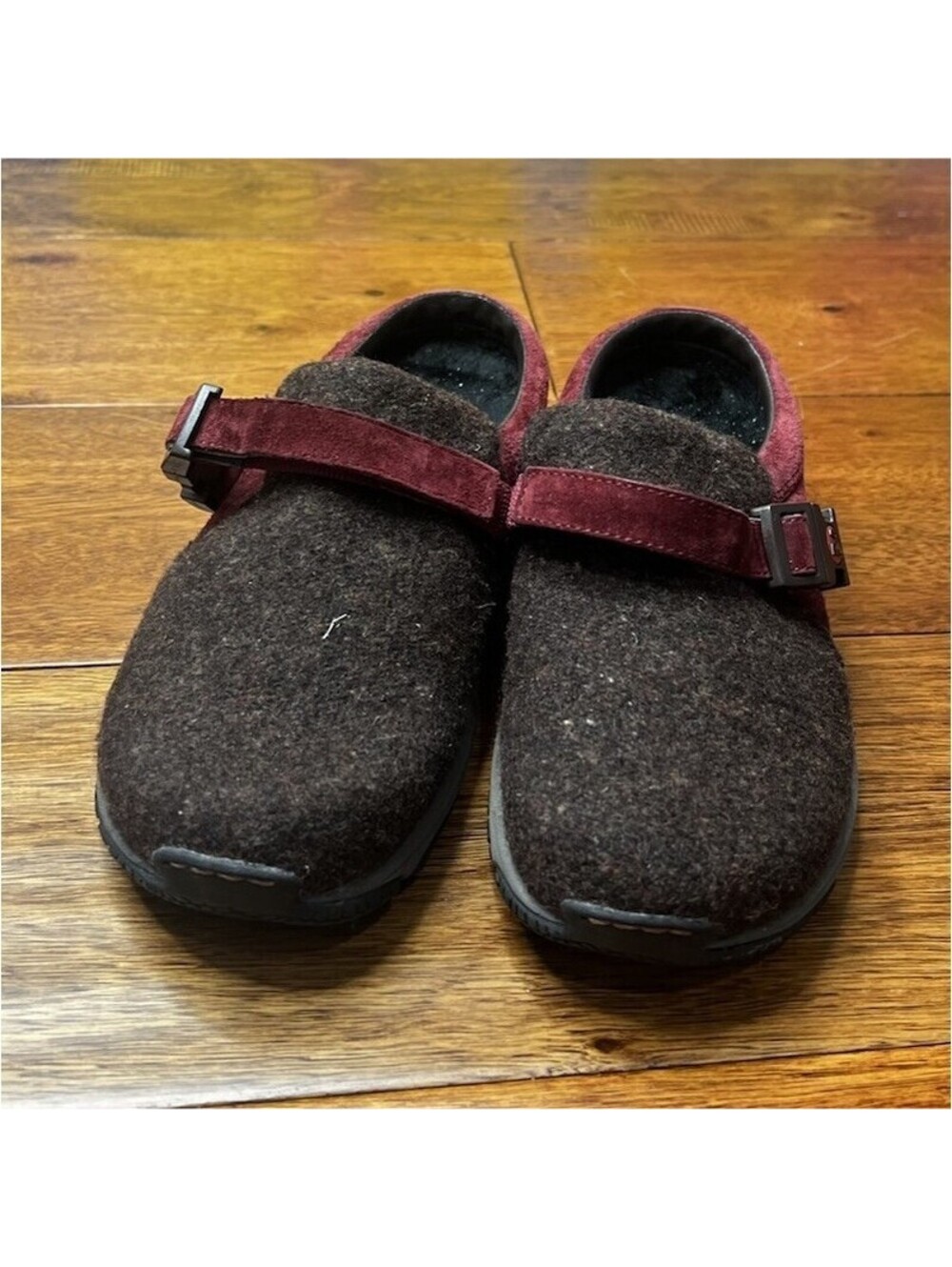 Merrell Encore Groove Earth Wool Burgundy Suede Clogs Mules Size 6 US 36 EU
